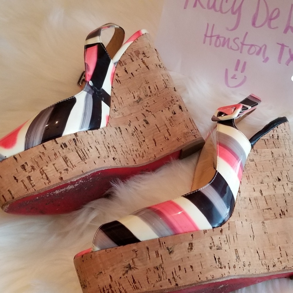 Louboutin Peep-toe patent leather wedges - Picture 2 of 8